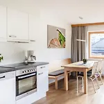 Rossle Apartment *